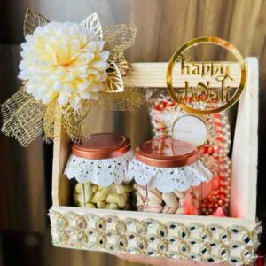 Pinewood Gift/Return Favour Hampers